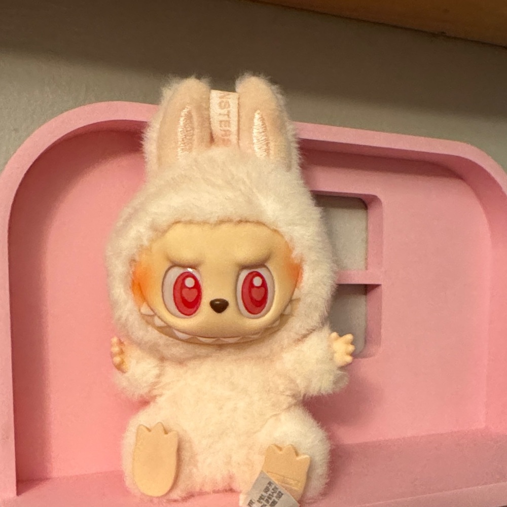 Pop Mart Dada Labubu